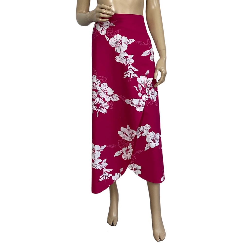 Vintage 1970s Hawaiian Hilo Hattie Pink Tropical Floral Print Sarong Wrap